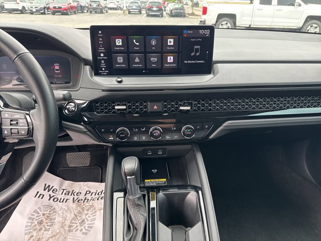 Used 2023 Honda Accord Touring image 16