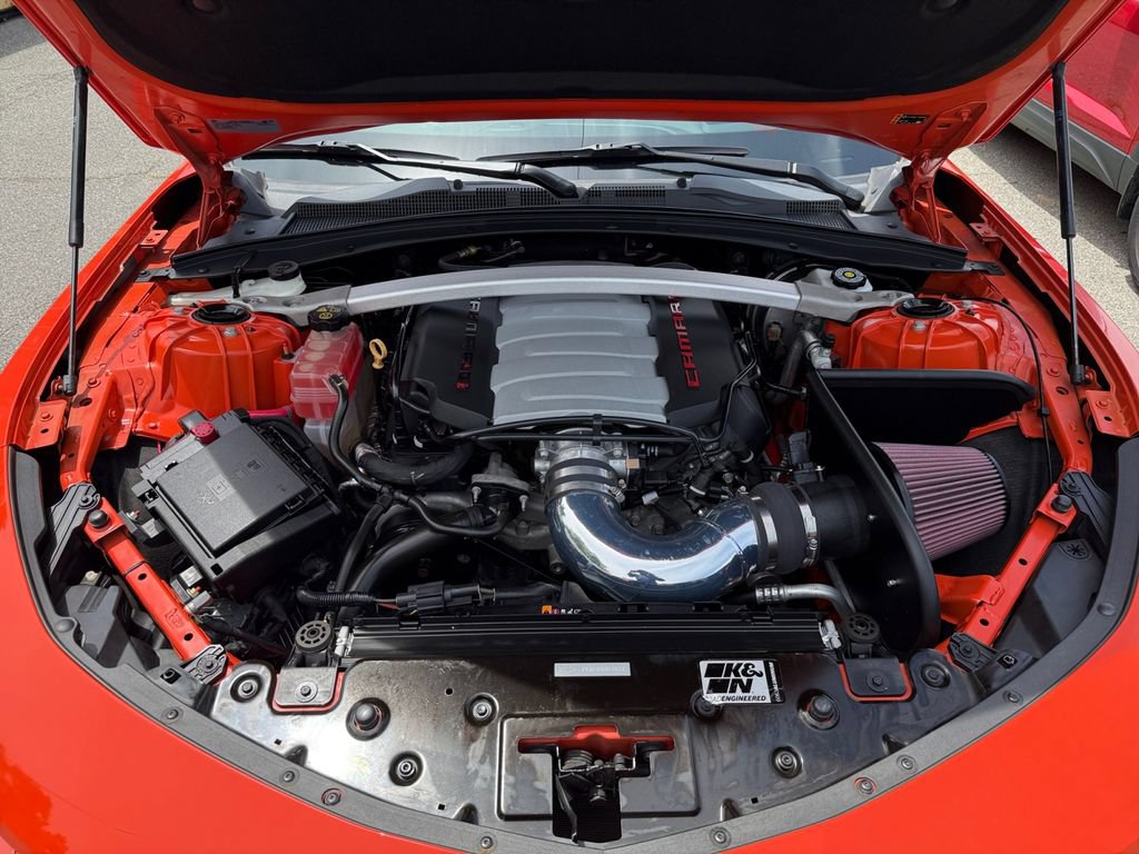 Used 2020 Chevrolet Camaro SS RWD image 22