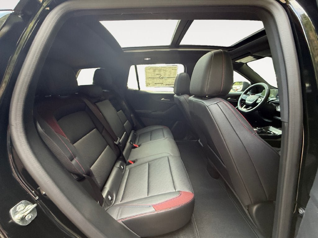New 2026 Chevrolet Equinox RS w/ Convenience Package III AWD/4WD image 23