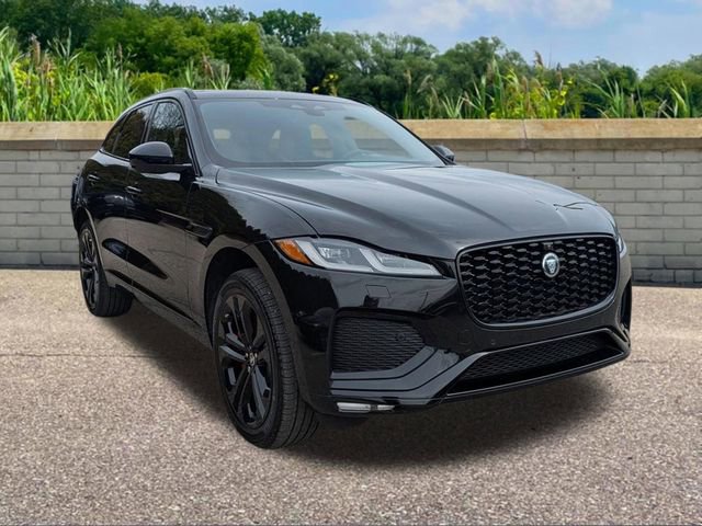 New 2026 Jaguar F-PACE R-Dynamic S image 3