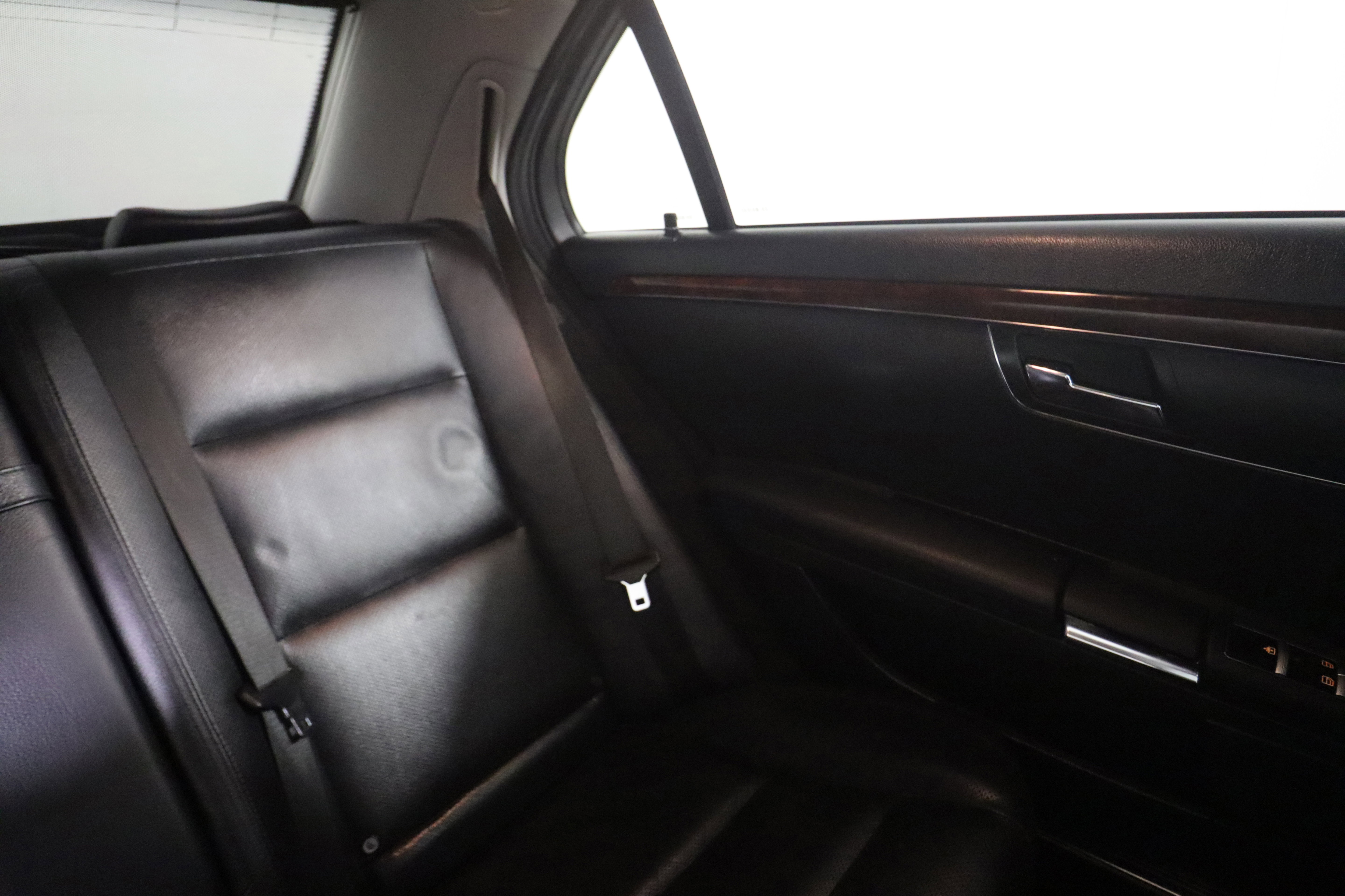 Used 2011 Mercedes-Benz S 550 4MATIC image 15