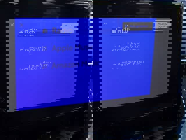 Used 2023 Toyota Corolla LE image 21