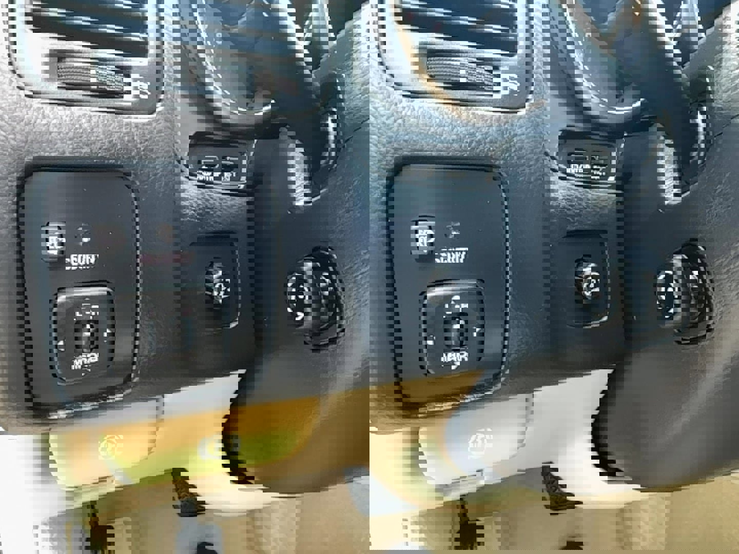 Used 2005 Lexus SC 430 Convertible image 14