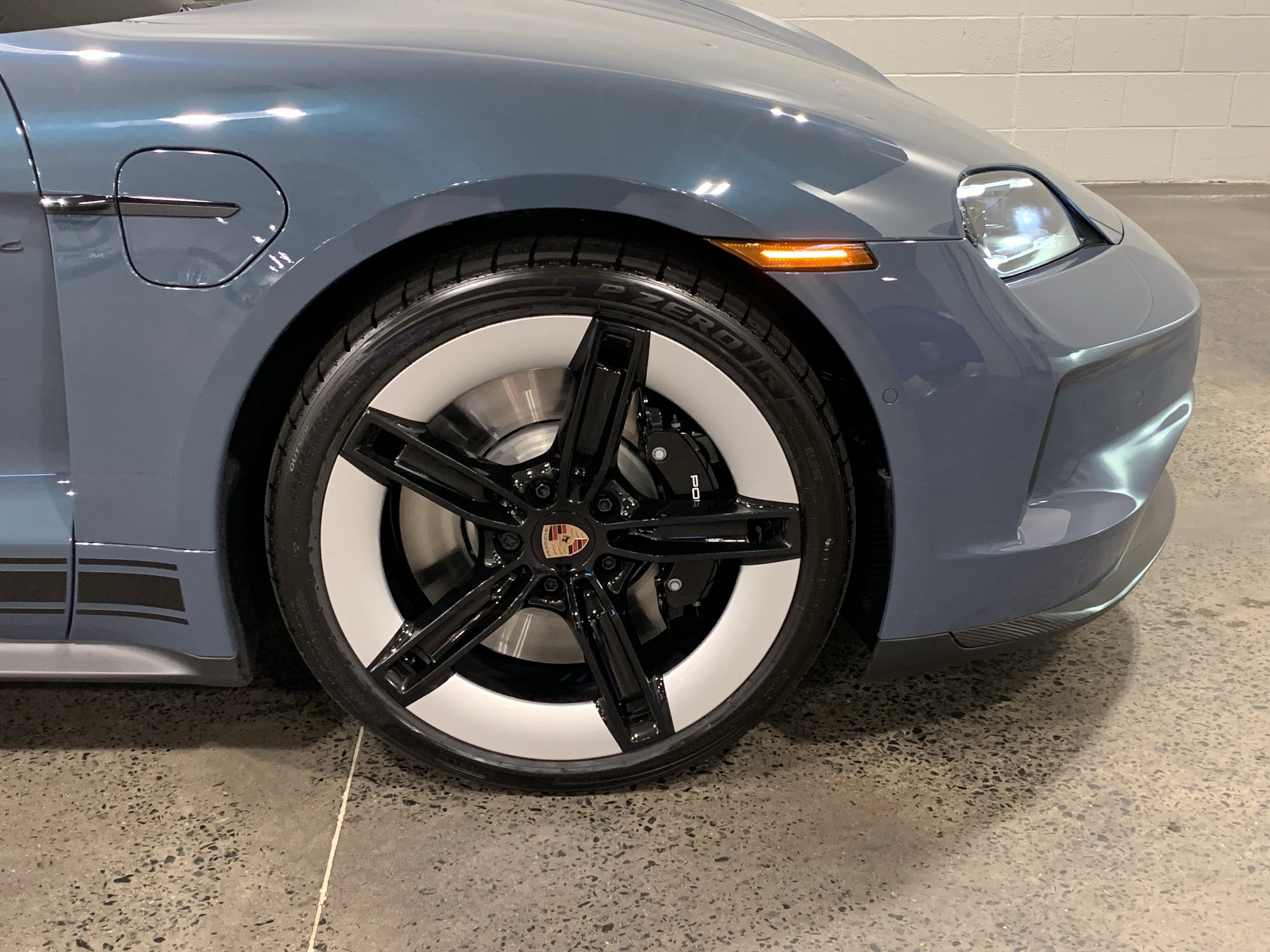 New 2026 Porsche Taycan GTS AWD/4WD image 11