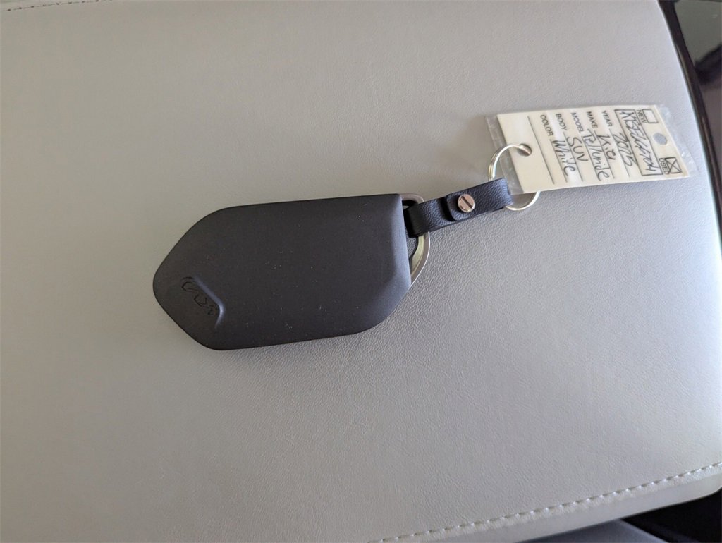 Used 2025 Kia Telluride EX image 28