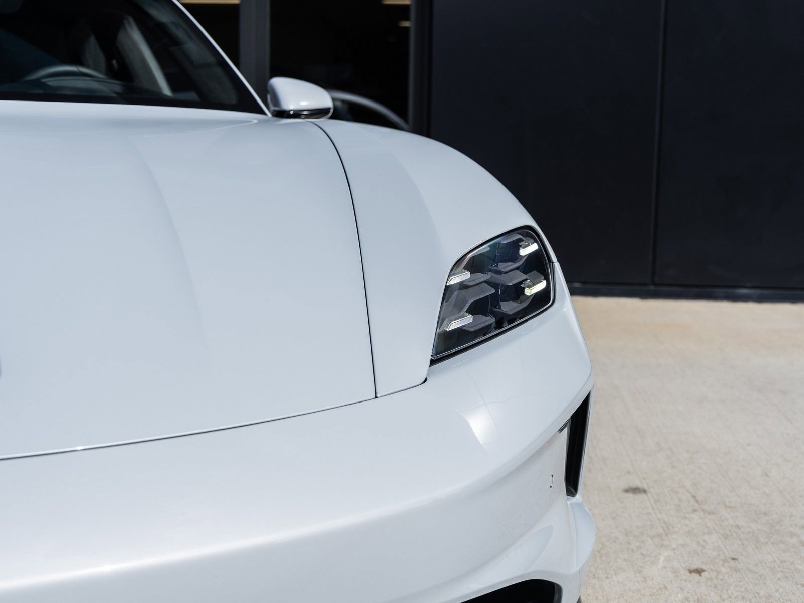 Used 2025 Porsche Taycan GTS image 20