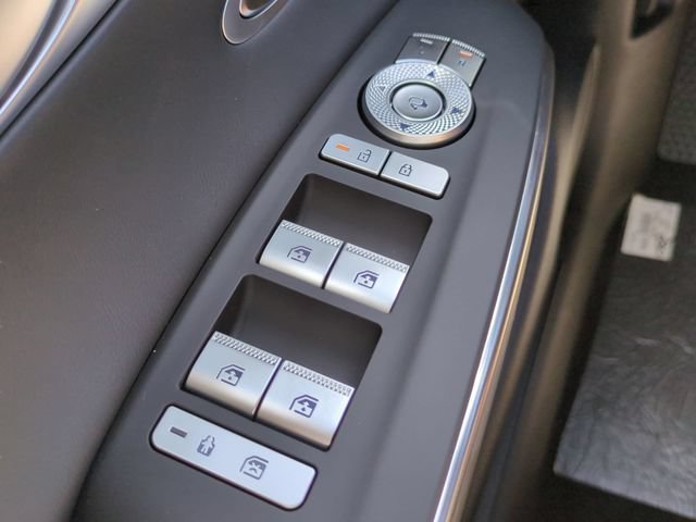 Certified 2026 Genesis GV70 2.5T Sport Prestige AWD/4WD image 24