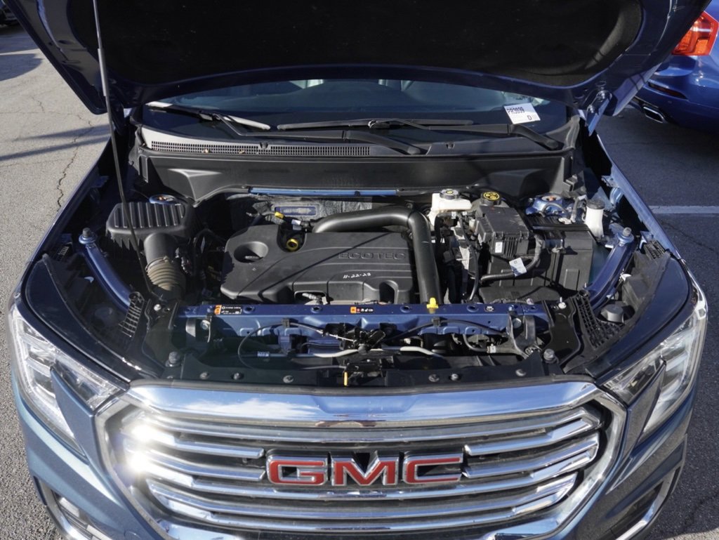 Used 2024 GMC Terrain SLT image 25