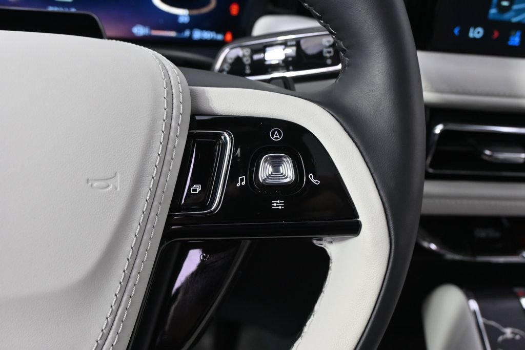 New 2026 Lincoln Aviator Black Label w/ Jet Appearance Package AWD/4WD image 34