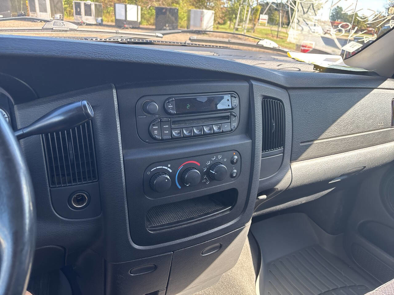 Used 2005 Dodge Ram 1500 Truck SLT image 21