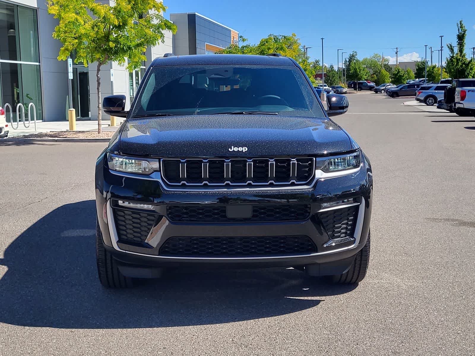 New 2026 Jeep Grand Cherokee L Limited AWD/4WD image 2