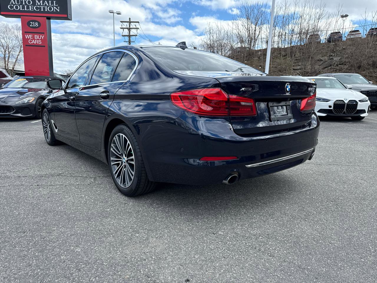Used 2017 BMW 530i xDrive image 7