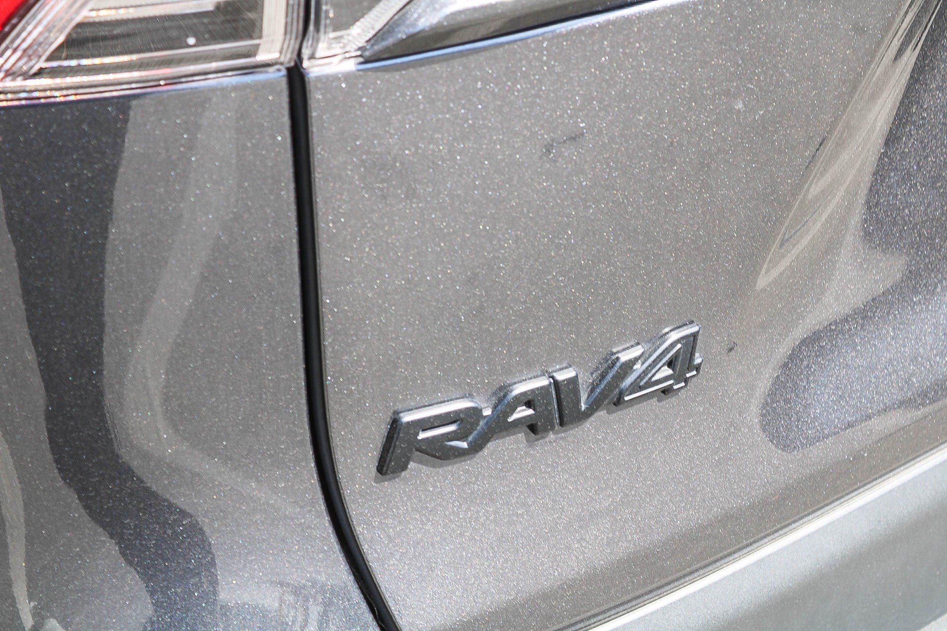 Used 2025 Toyota RAV4 XLE Premium AWD/4WD image 15
