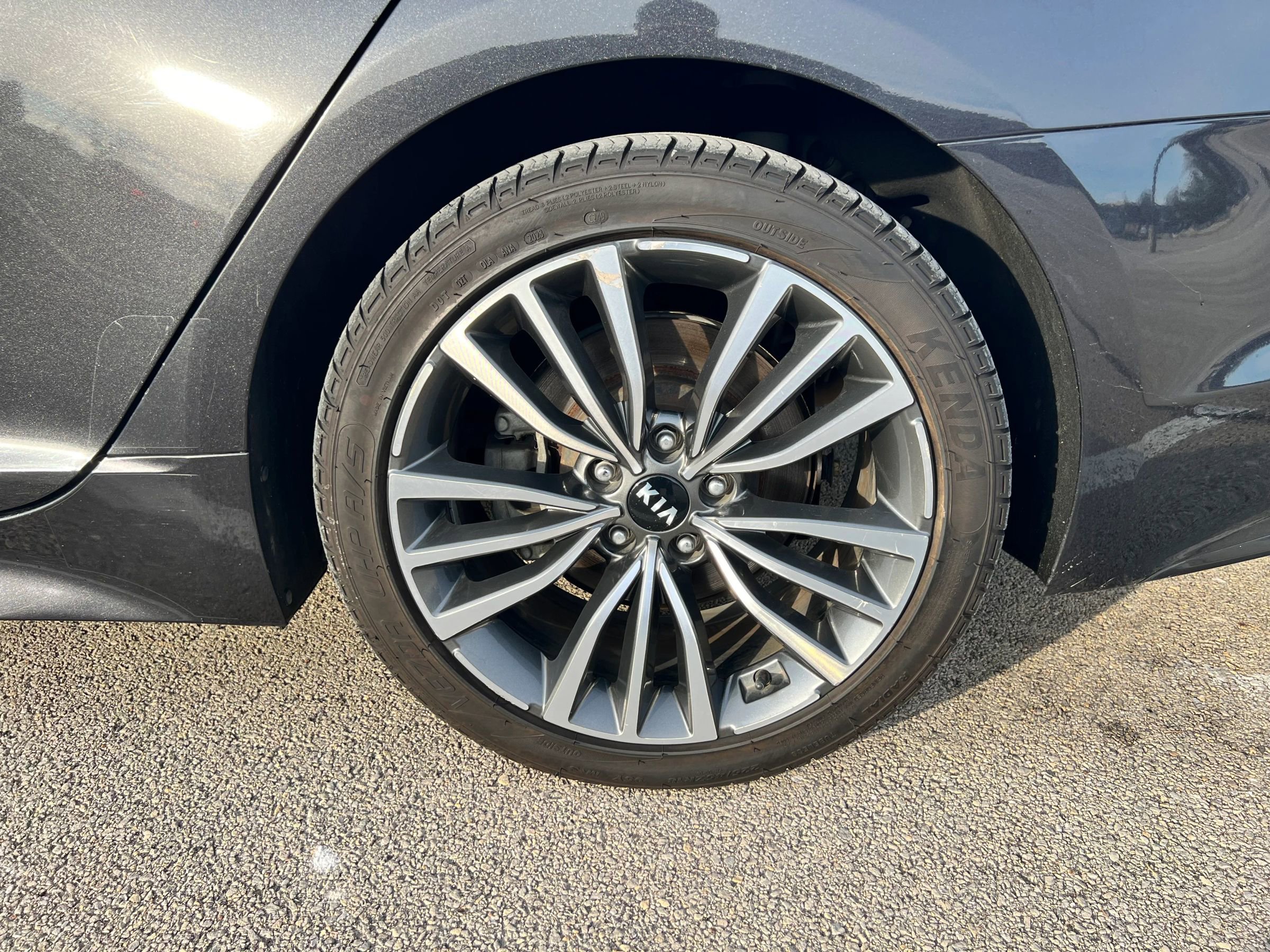 Used 2019 Kia Stinger image 7