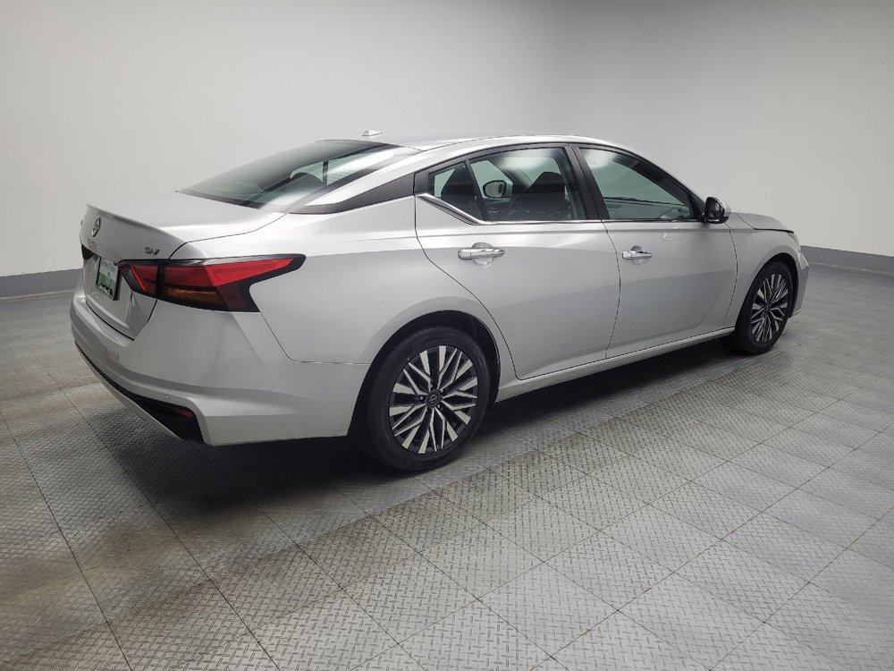 Used 2023 Nissan Altima 2.5 SV image 10