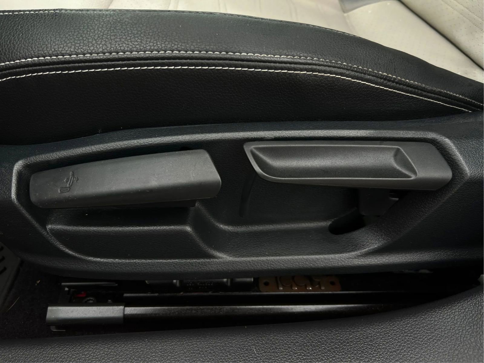 Used 2016 Volkswagen Jetta Sport FWD image 18