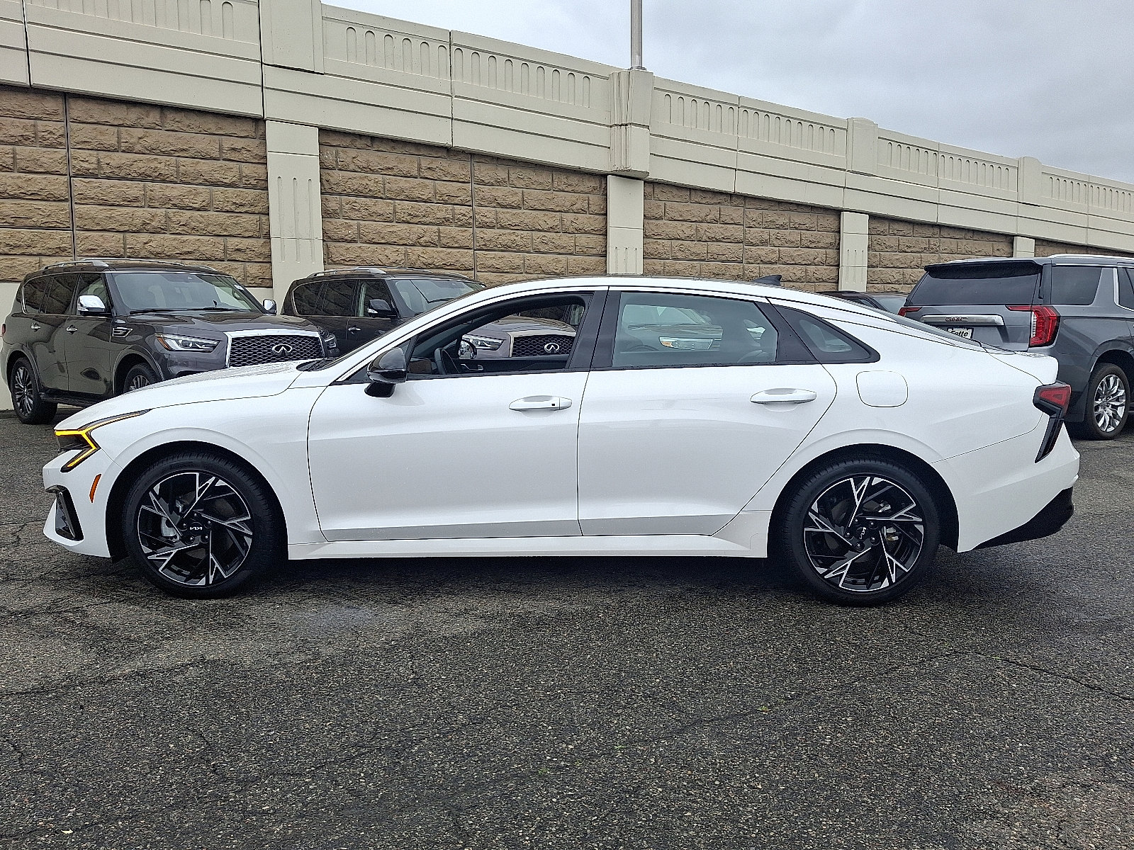 Used 2025 Kia K5 GT-Line w/ GT-Line Premium Package image 7