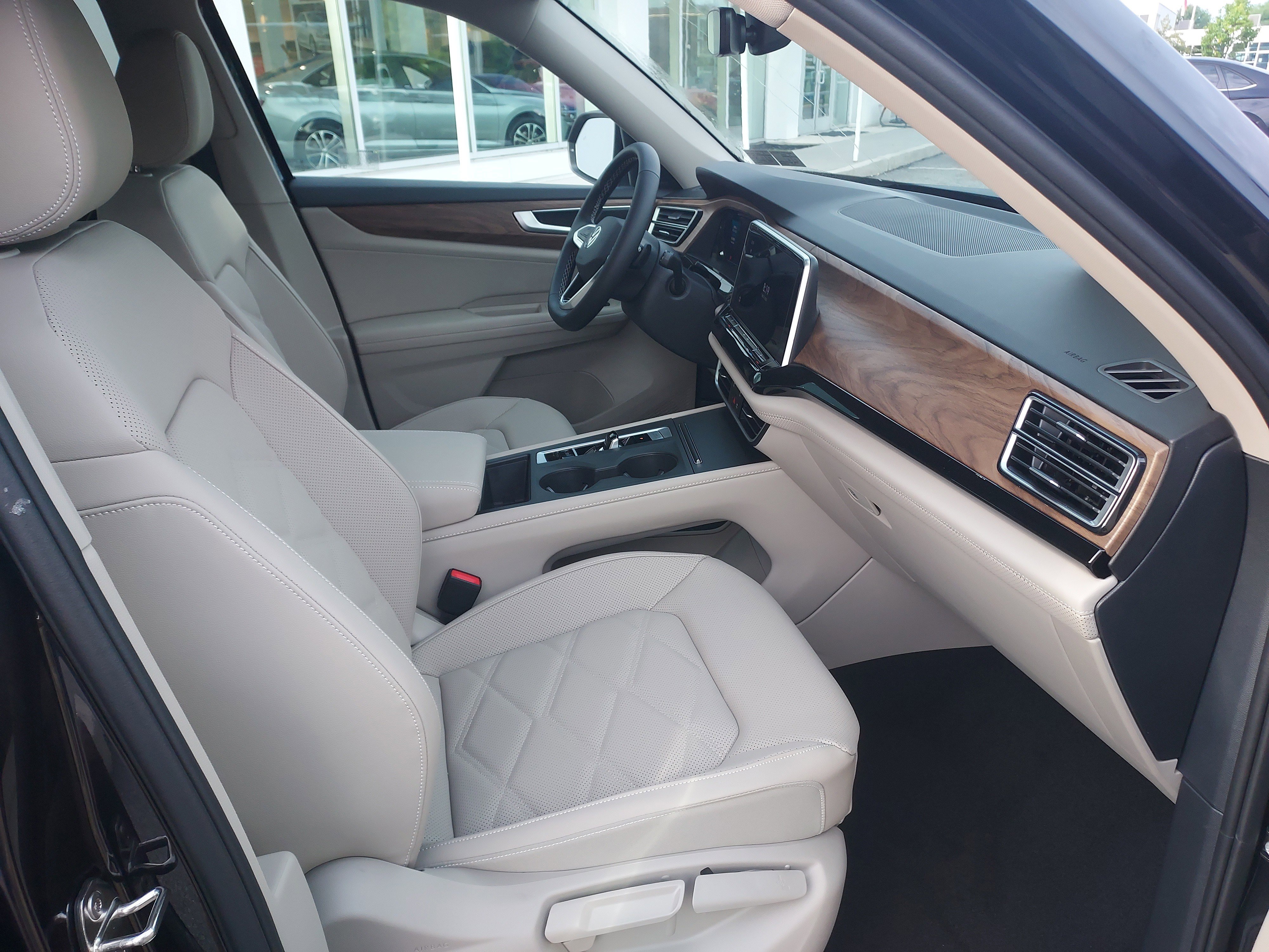 New 2026 Volkswagen Atlas SE image 23