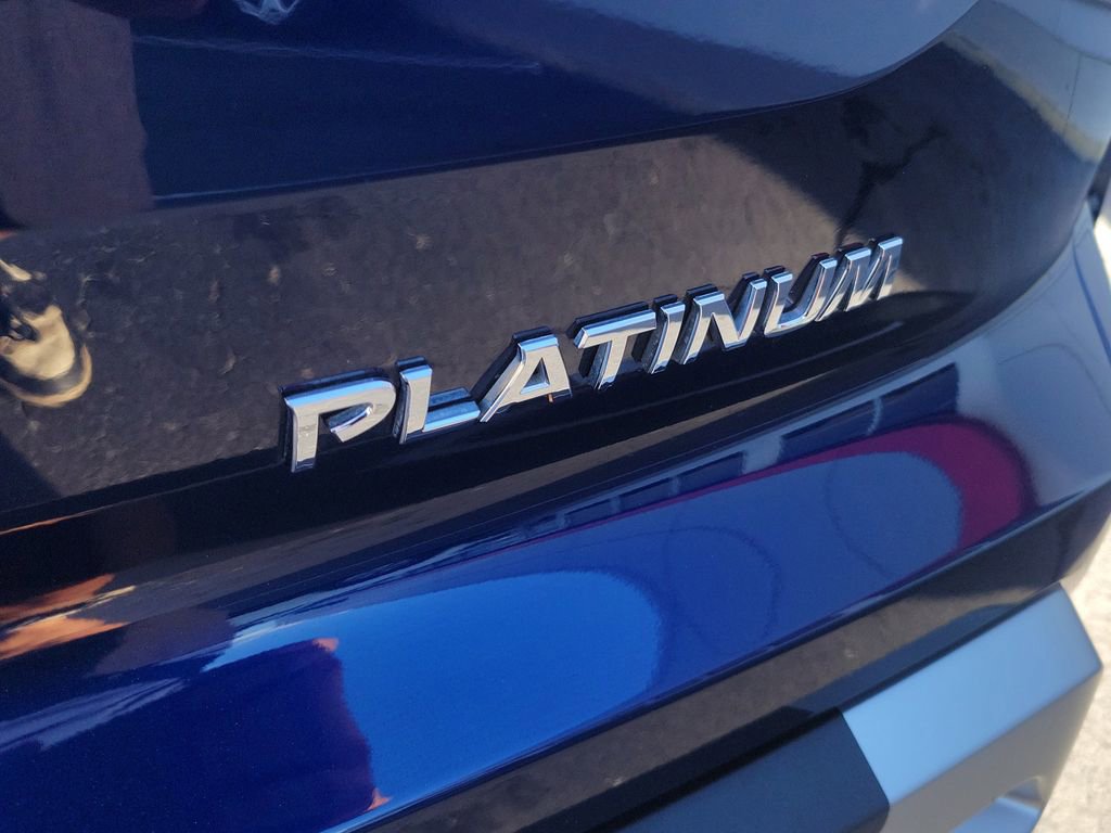 Used 2025 Nissan Pathfinder Platinum w/ Cargo Package image 7