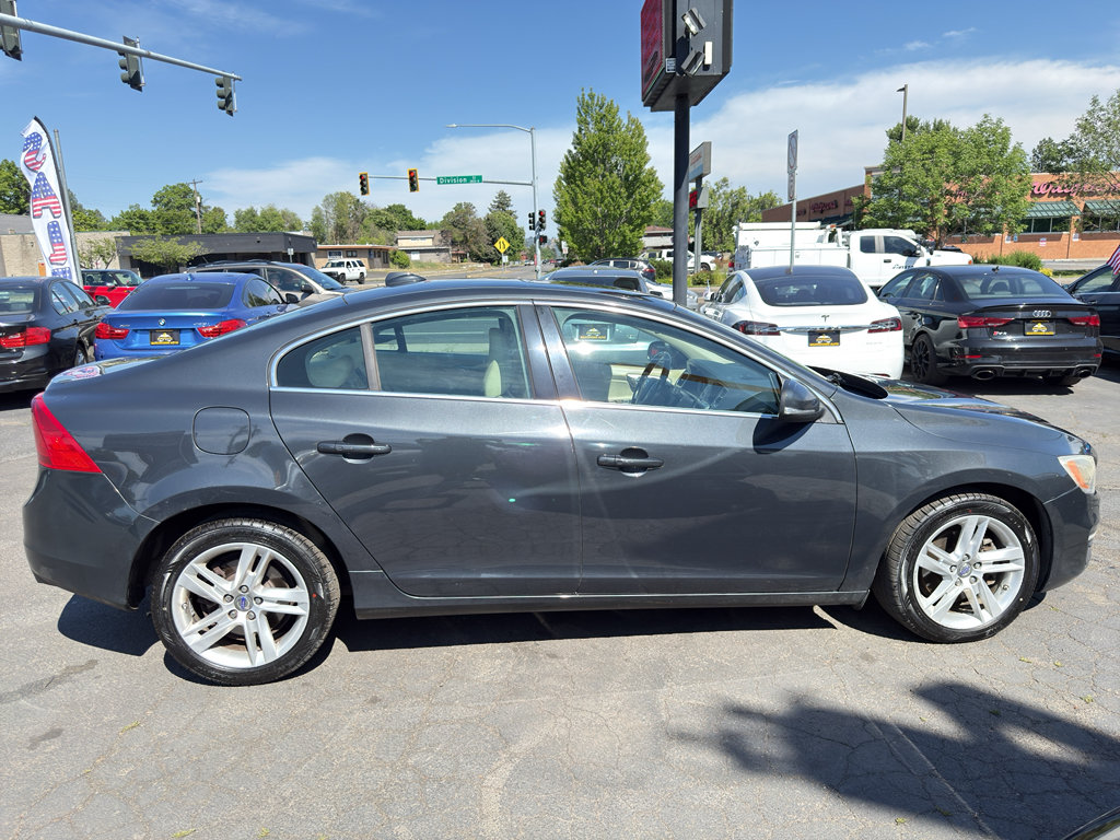 Used 2015 Volvo S60 T5 Platinum FWD image 9