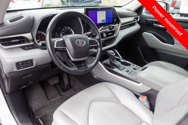 Certified 2023 Toyota Highlander XLE image 15