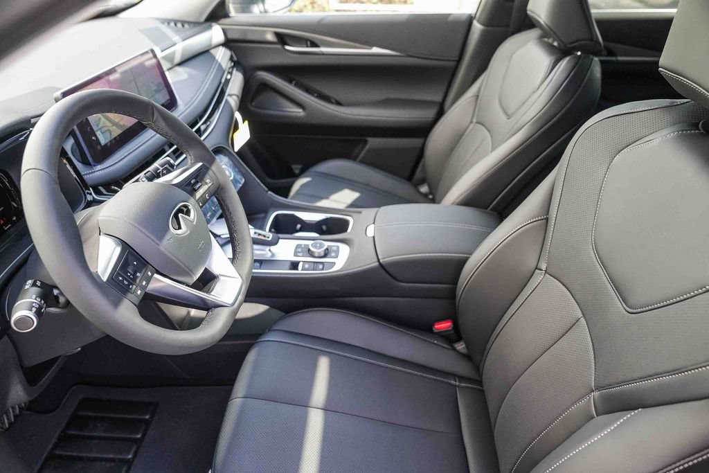Certified 2026 INFINITI QX60 Pure w/ Cargo Package FWD image 17
