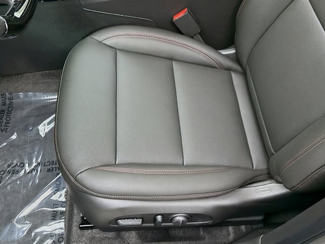 New 2026 Chevrolet Trax RS w/ Sunroof Package image 21