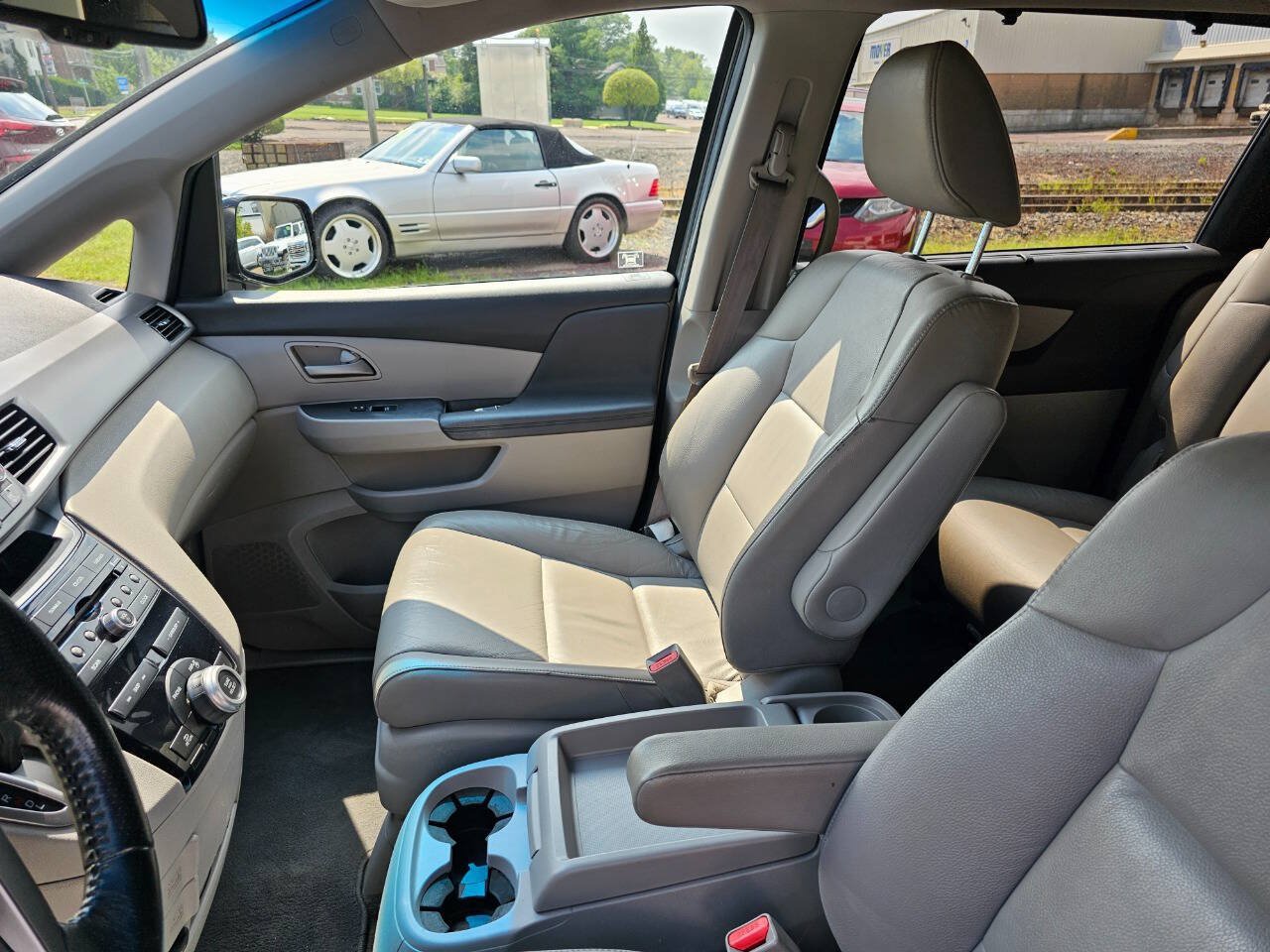Used 2012 Honda Odyssey EX-L image 9