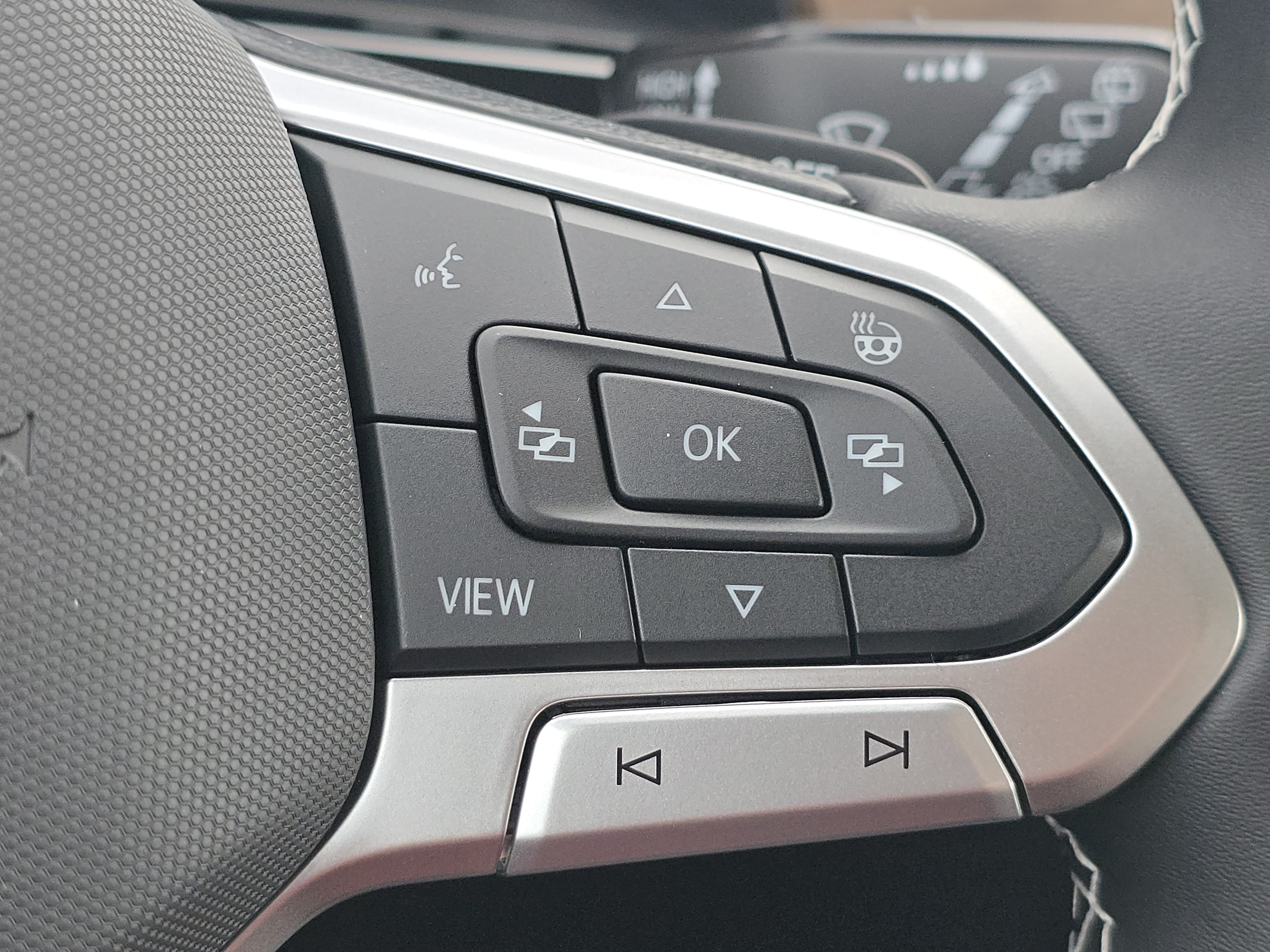 New 2026 Volkswagen Atlas SE FWD image 25