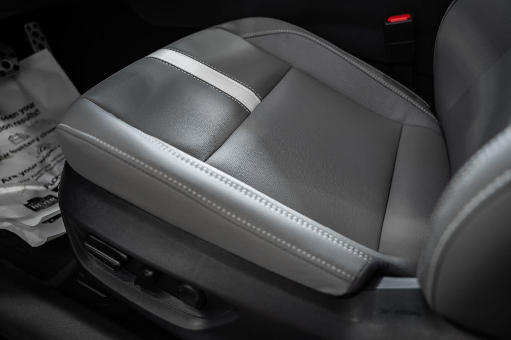 New 2026 Toyota Camry SE image 33