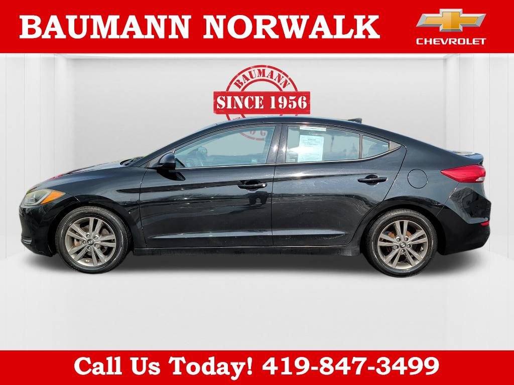 Used 2017 Hyundai Elantra SE FWD image 2