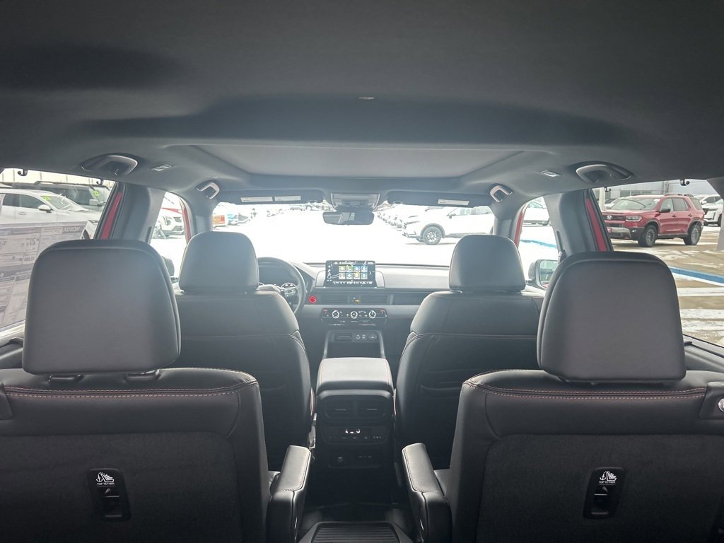 New 2025 Honda Pilot TrailSport image 16