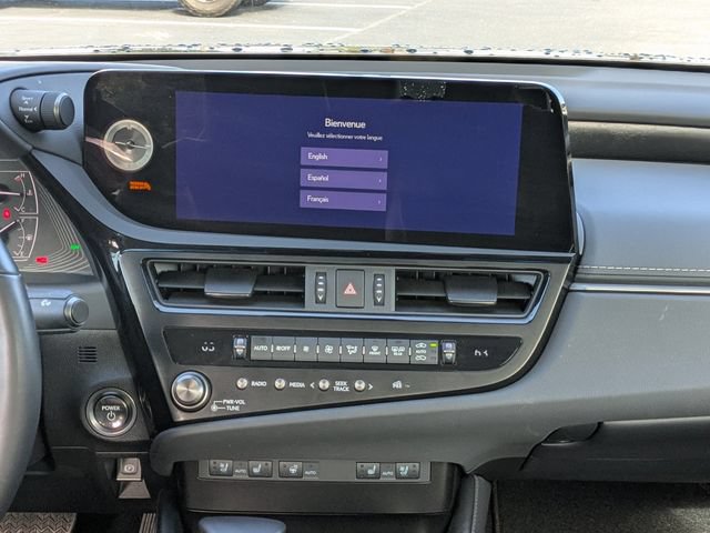 Certified 2025 Lexus ES 300h w/ Premium Package FWD image 19