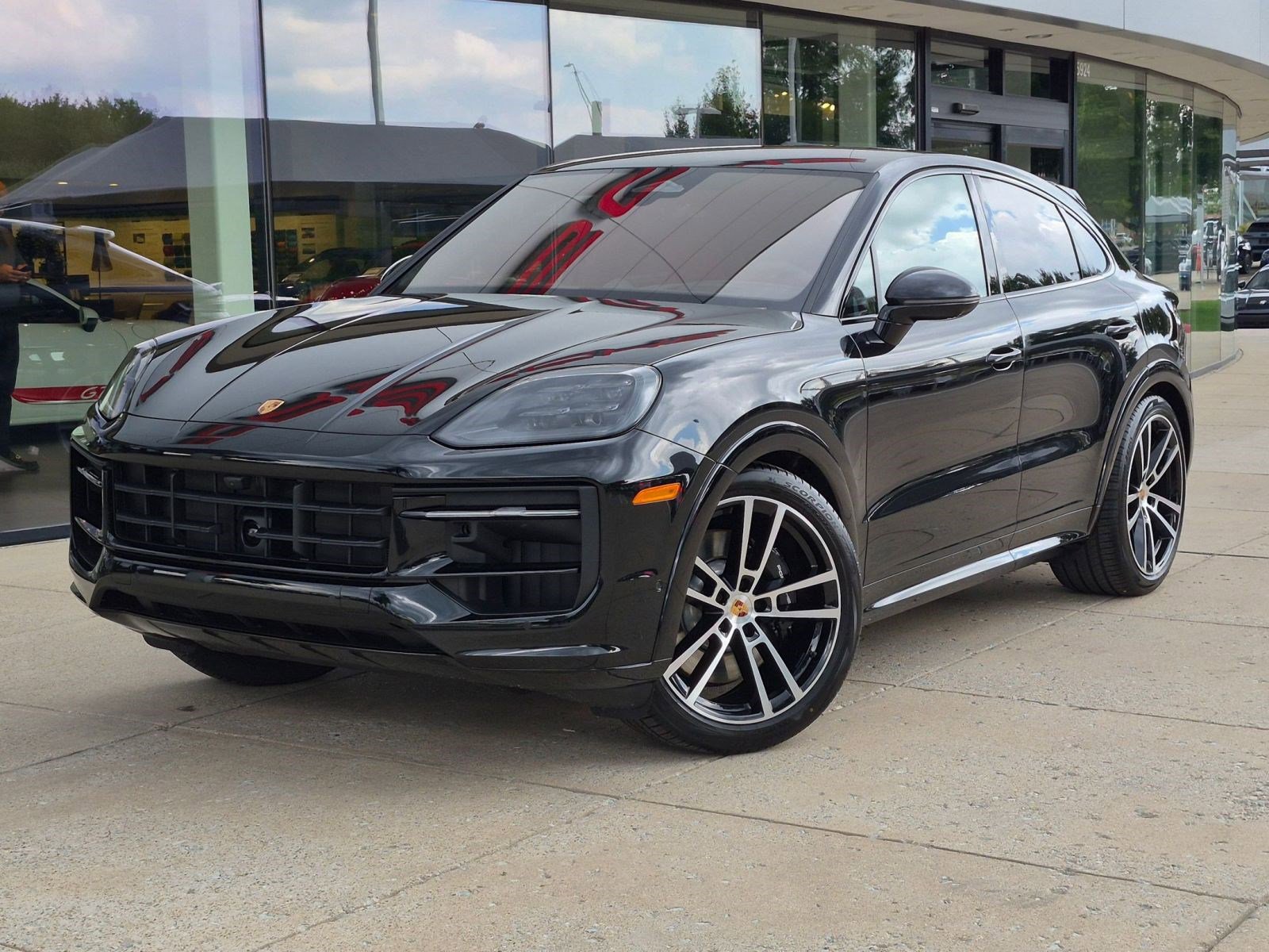 New 2026 Porsche Cayenne GTS AWD/4WD image 1