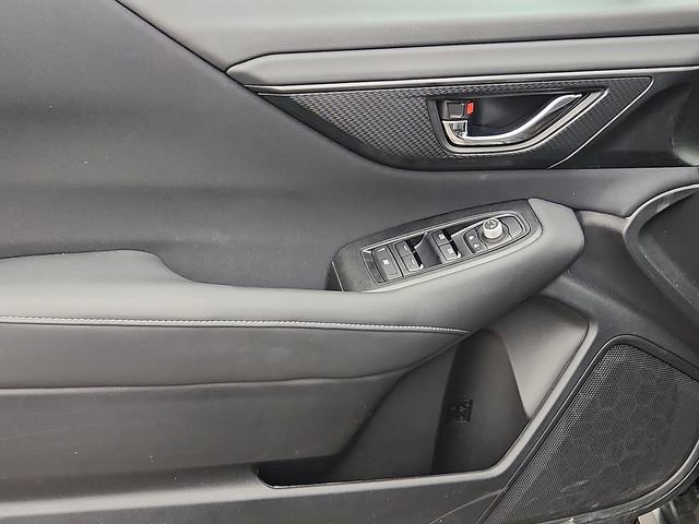 Used 2025 Subaru Outback Premium image 11