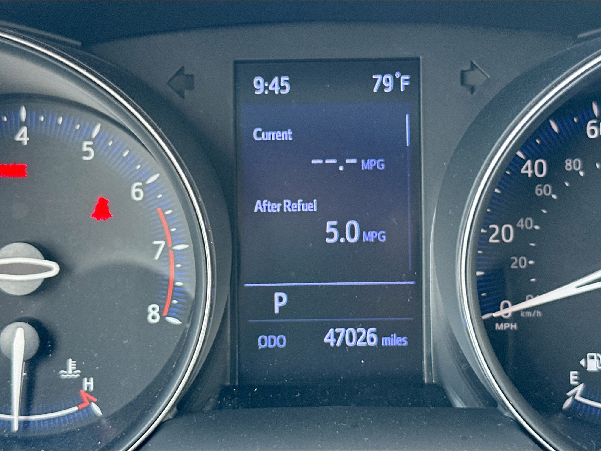 Used 2020 Toyota C-HR XLE FWD image 12