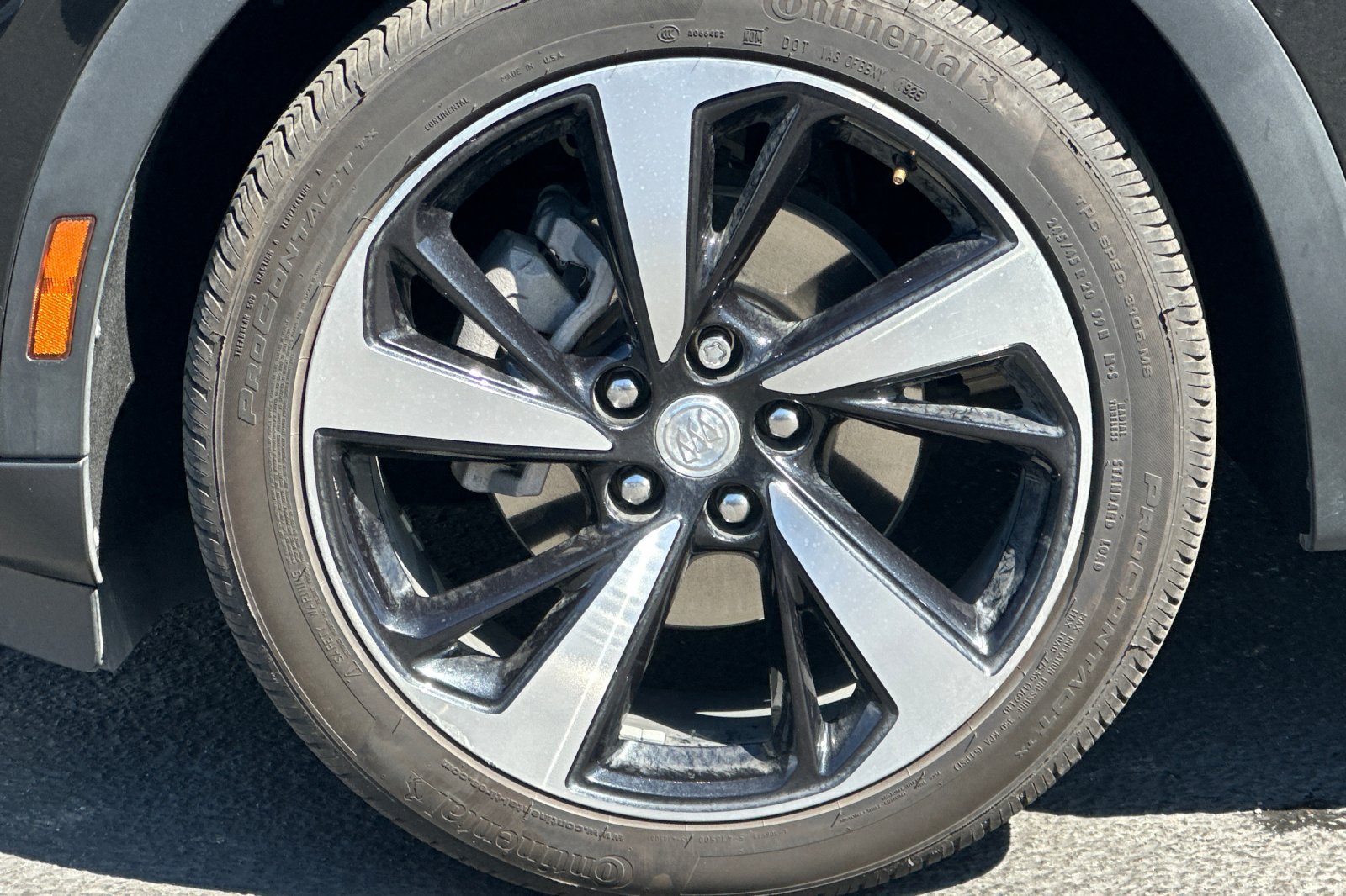 Used 2021 Buick Envision Essence FWD image 43