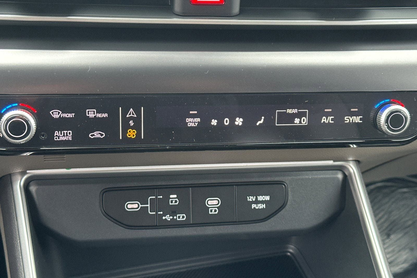New 2026 Kia Carnival LXS image 22