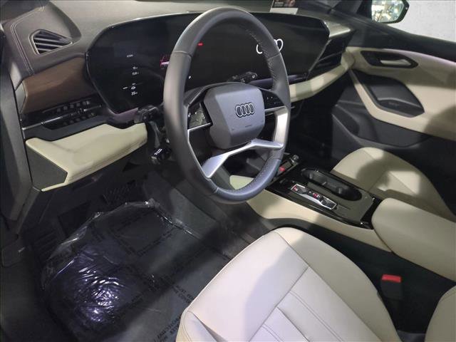 New 2025 Audi Q6 e-tron Premium image 10