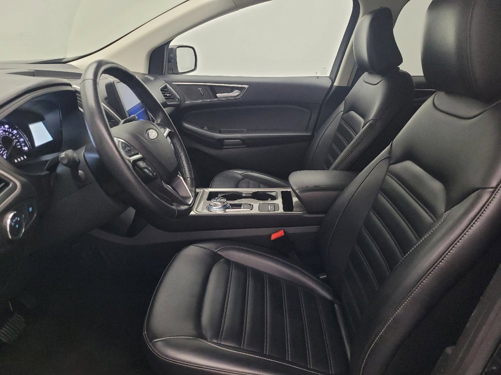 Used 2023 Ford Edge SEL image 17