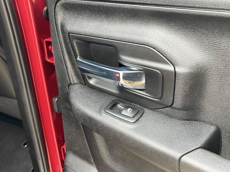 Used 2013 RAM 1500 Sport w/ Sport Premium Group AWD/4WD image 38