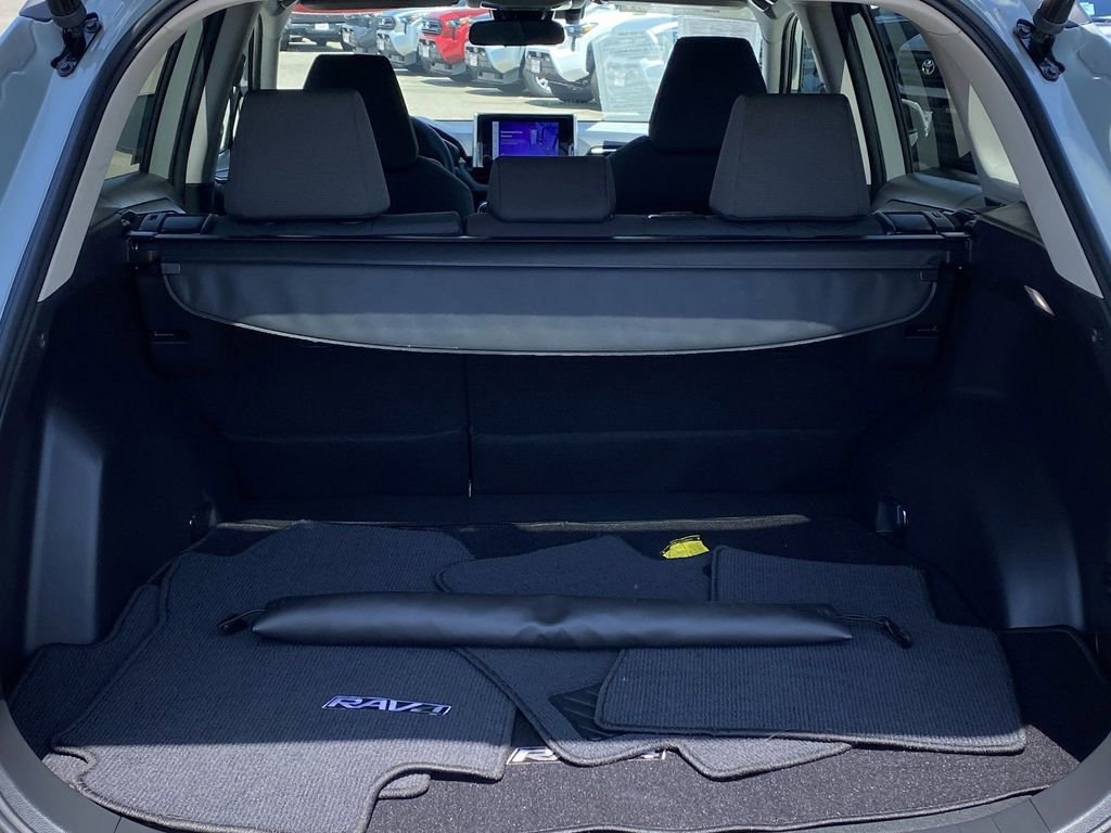 Certified 2023 Toyota RAV4 XLE w/ Convenience Package FWD image 20