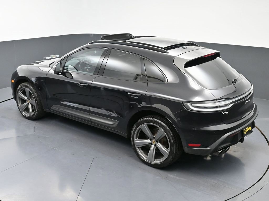 Used 2023 Porsche Macan Turbo image 49