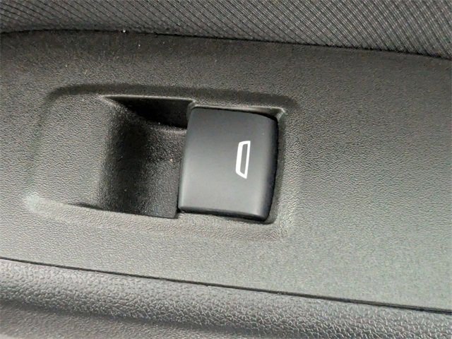 Used 2023 Chevrolet Equinox RS w/ RS Leather Package image 36