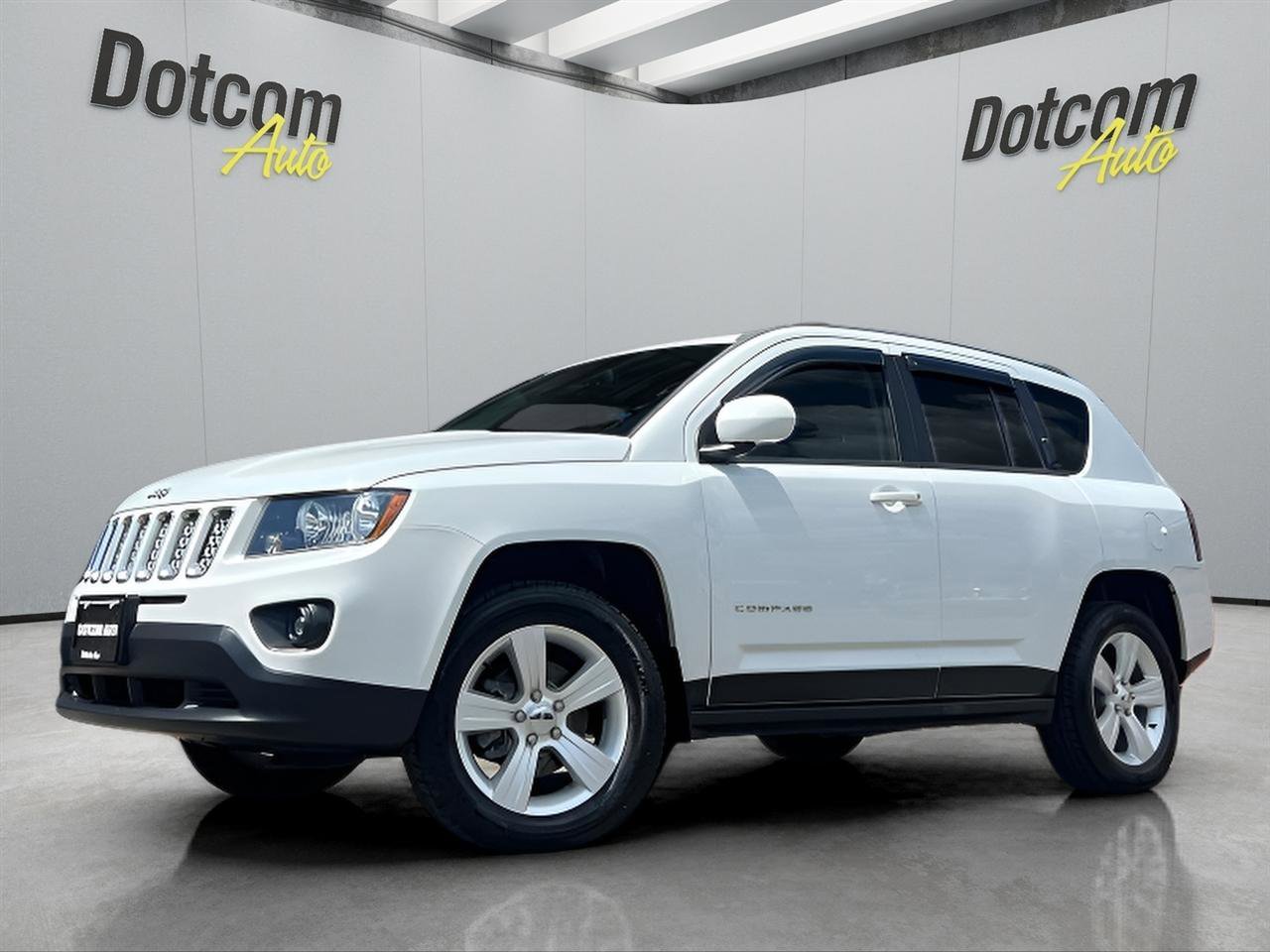 Used 2015 Jeep Compass Latitude AWD/4WD image 5