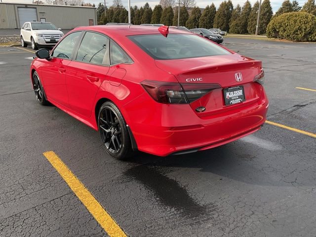 Used 2025 Honda Civic Sport image 4