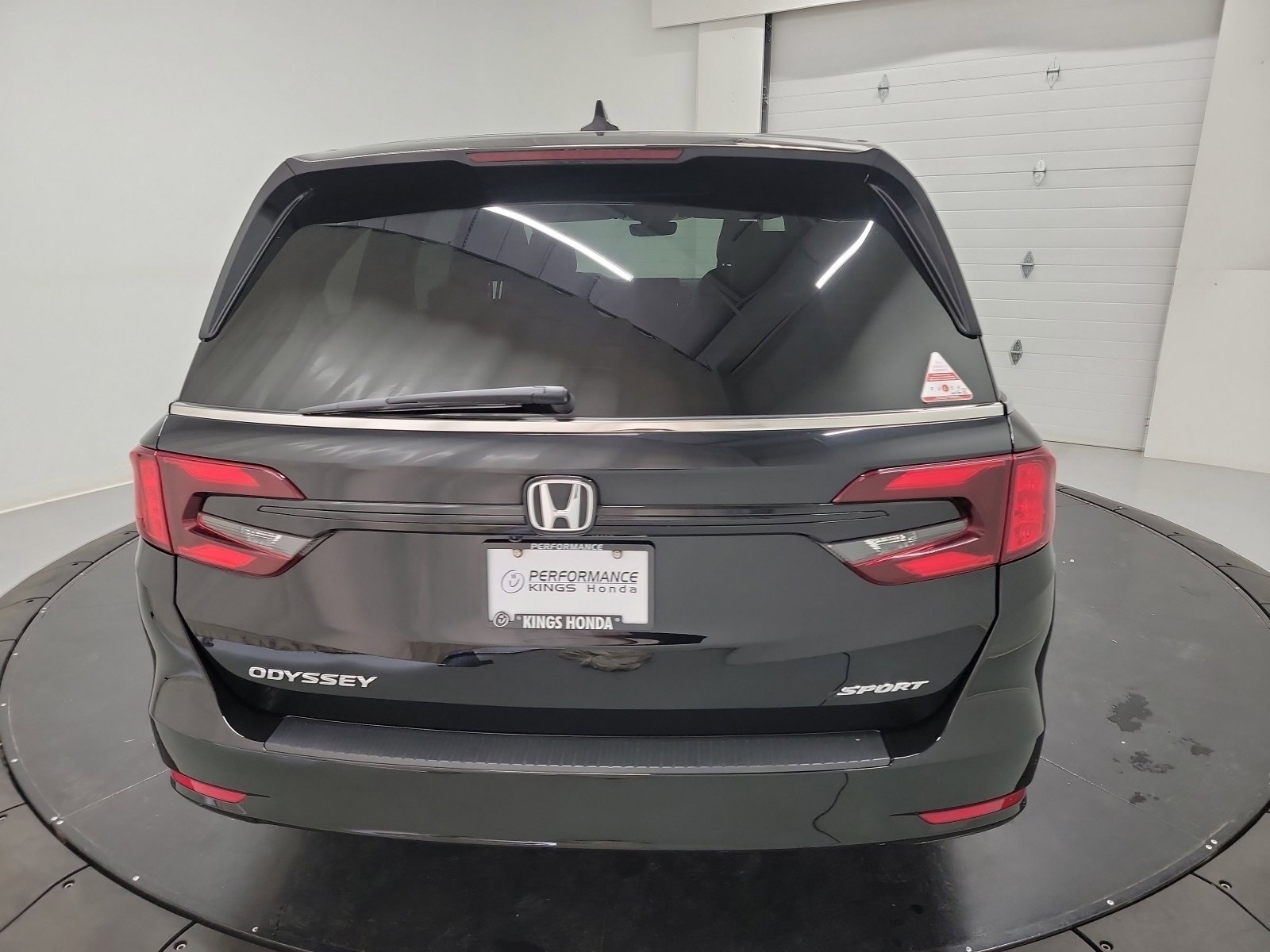 Certified 2023 Honda Odyssey Sport image 8