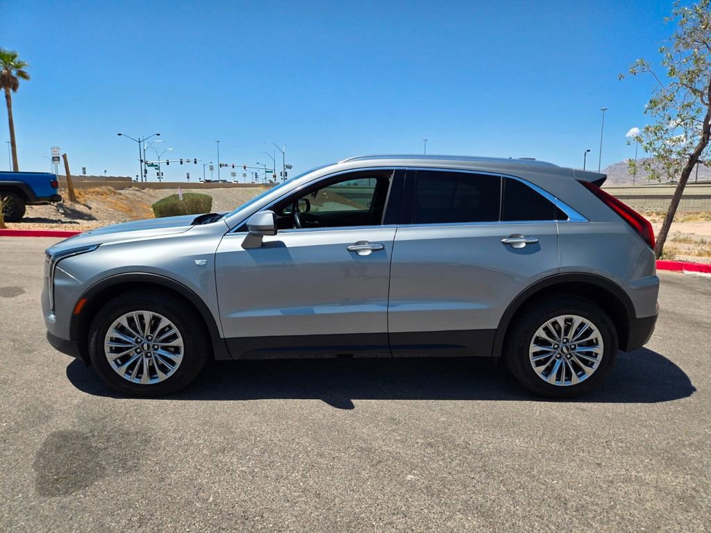 Used 2024 Cadillac XT4 Premium Luxury AWD/4WD image 4