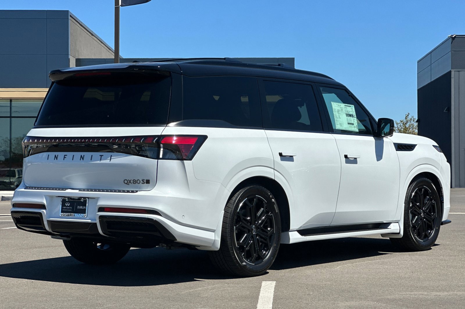 New 2027 INFINITI QX80 Sensory w/ Sport Exterior Package AWD/4WD image 4