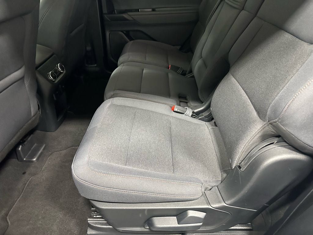 Used 2025 Ford Explorer Active image 42